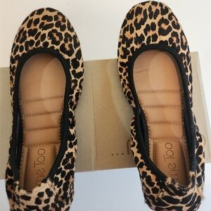 Me Too Leopard Print Flats
